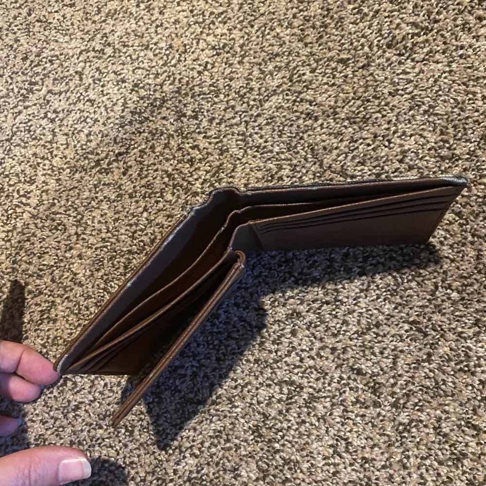 Wallet - Picture 3 of 5